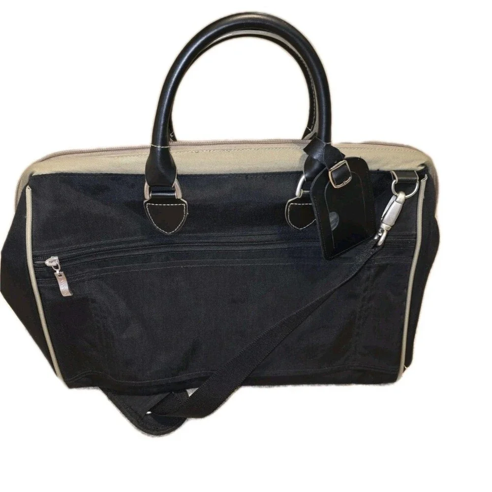 BAGGALLINI Soho-style Duffel Weekender Tote Bag Black Luggage EUC